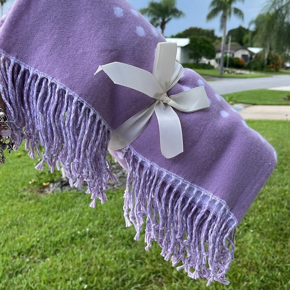 HOME REFLECTIONS Dot Throw with Fringe reversible In Lilac - Picture 2 of 13